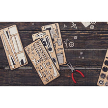 Load image into Gallery viewer, Spruce Goose with Tool Set